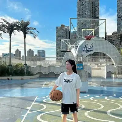 龙云怡